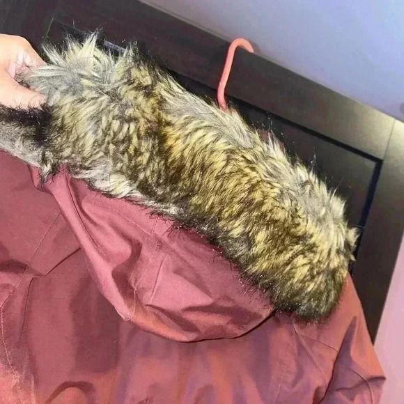 Womens North Face Parka - Picture 4 of 7